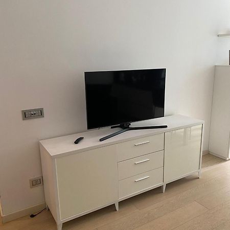 Lovely Apartment In The New Porta Nuova Area Milán Exterior foto